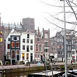 Classy 17th C Canalhouse 4* Amsterdam