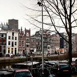 Classy 17th C Canalhouse Amsterdam